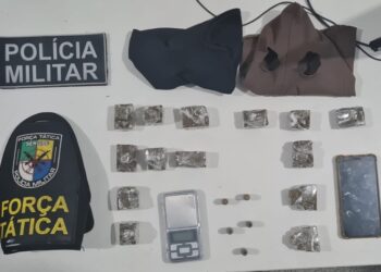 PM prende dupla suspeita por tráfico de drogas no Bairro Piabeta