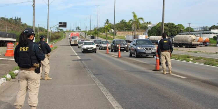 PRF inicia Operação Ano Novo e intensifica fiscalizações em Sergipe
