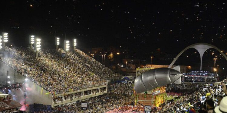 Comitê científico aprova carnaval no Rio e vacinação em crianças