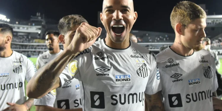 Santos analisa a situação e tem dúvidas sobre a permanência de Diego Tardelli