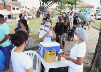 Covid-19: cerca de 58 mil pessoas estão com calendário vacinal atrasado em Aracaju