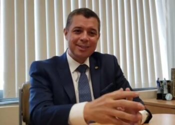 Flash político: Mitidieri retornou de viagem e diz que está pronto para os desafios de 2022