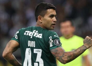 Dudu prevê Endrick como um dos grandes centroavantes do Brasil e agradece a Rony por camisa 7