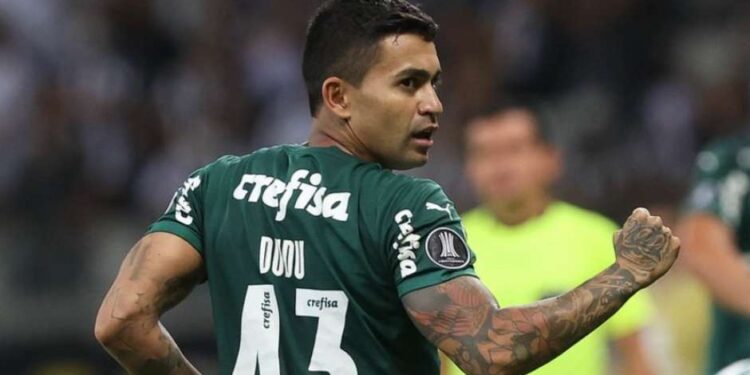 Dudu prevê Endrick como um dos grandes centroavantes do Brasil e agradece a Rony por camisa 7