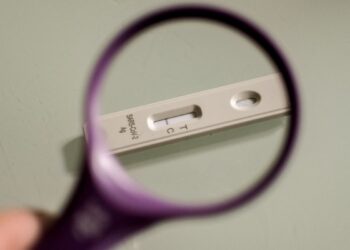 Entenda como vai funcionar o autoteste de covid-19