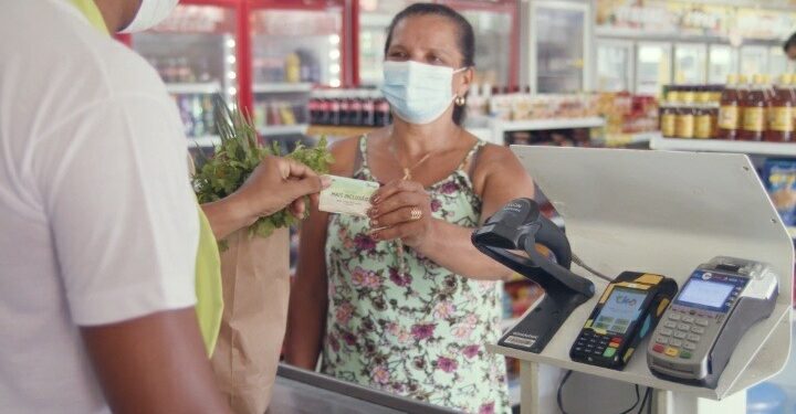 Governo de Sergipe paga benefício de janeiro do Cartão Mais Inclusão