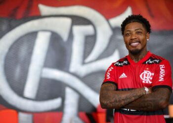 Flamengo apresenta Marinho, o seu primeiro reforço para a temporada