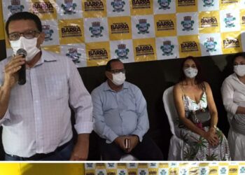 Prefeitura de Barra realiza posse de 29 gestores das escolas