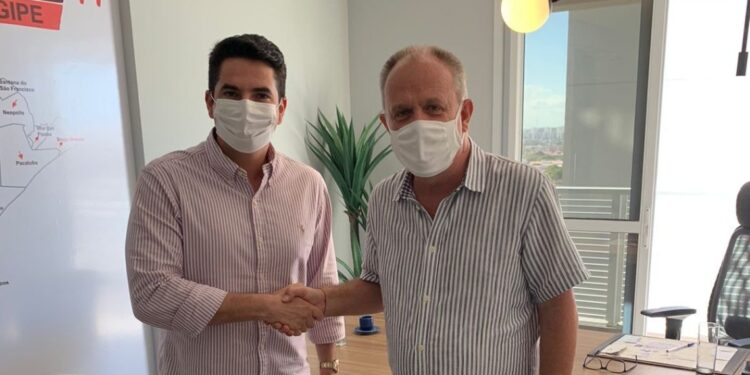 Deputado federal Gustinho Ribeiro recebe visita surpresa do governador Belivaldo Chagas