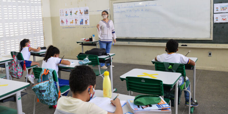 Educação estadual define calendário letivo para 2022