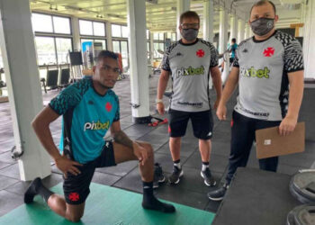 Luis Cangá se apresenta ao Vasco e passa por exames