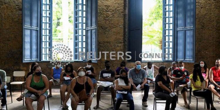 Queiroga admite 3ª onda de Covid-19 por Ômicron e defende autotestes para ampliar diagnóstico