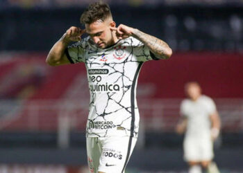 Após ganhar prestígio, Mosquito terá ano para retomar espaço no Corinthians