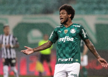 Fora dos planos de Abel Ferreira, Palmeiras não conta mais com atacante