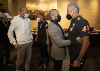 Seleção Brasileira tem dois treinos marcados para jogo contra o Equador com o elenco de Tite completo