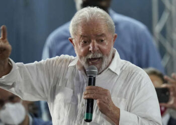 Lula sinaliza que deve oficializar pré-candidatura em março