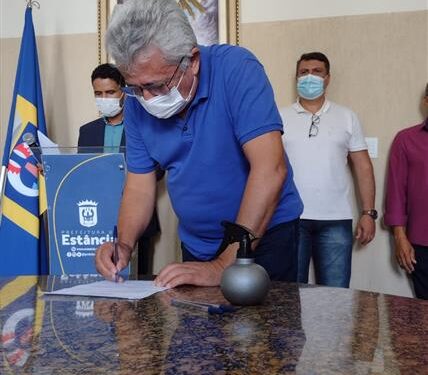 Estância investe cerca de 300 mil reais em obras de drenagem e esgotamento sanitário