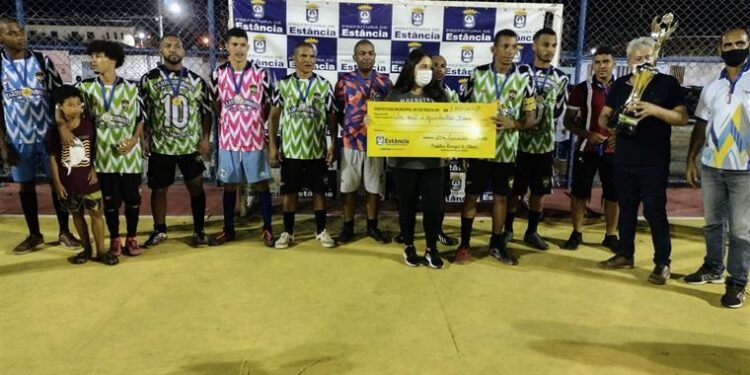 Camaçari foi o grande campeão da XXXII Copa de Integração de Futsal do Bairro Bomfim