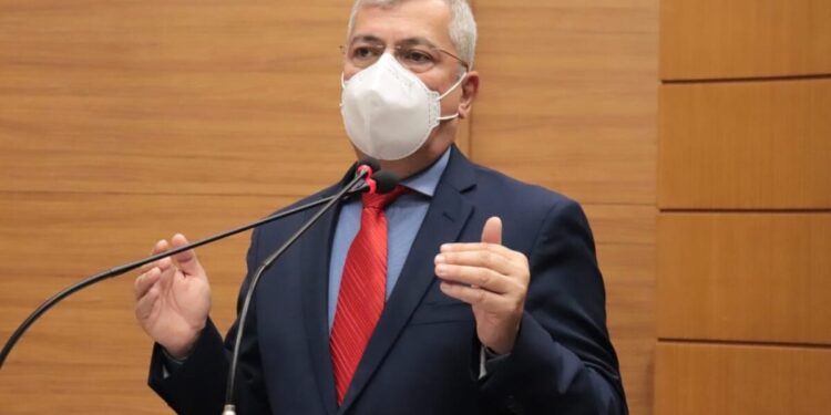 Iran Barbosa fala sobre reajuste do salário-mínimo