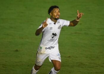 Marinho busca temporada de reabilitação no Santos após decepcionar em 2021
