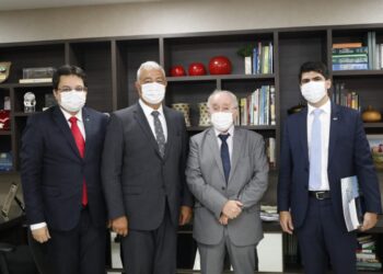 Novo presidente da OAB Sergipe faz visita à Alese