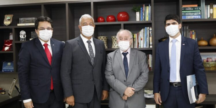 Novo presidente da OAB Sergipe faz visita à Alese