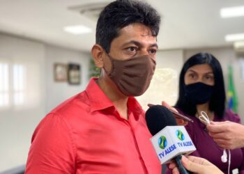 Prefeito de Salgado lamenta fechamento de fábrica e garante lutar por mais empregos