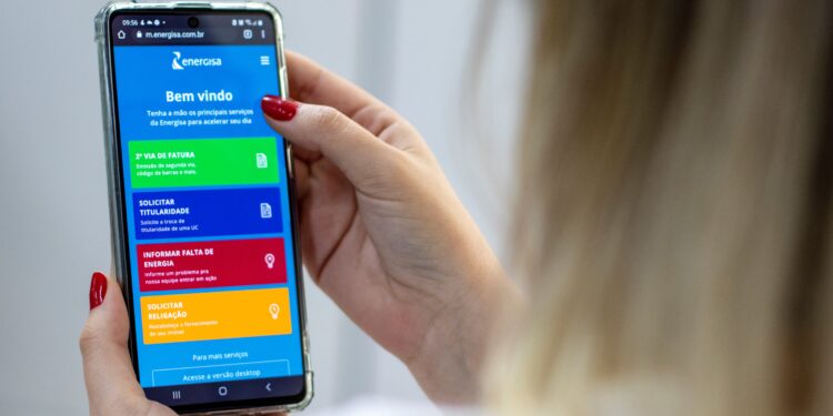 Energisa reforça atendimento digital e pede apoio de clientes para evitar aglomerações em agências