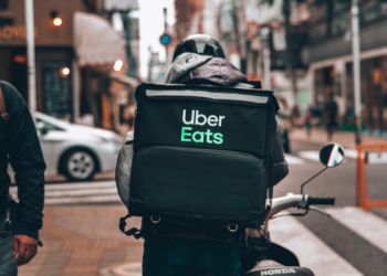 Uber Eats encerra operação de delivery de restaurantes no Brasil