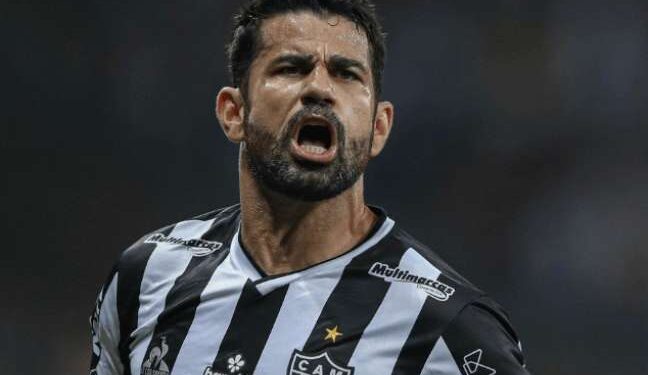 Tio de Diego Costa diz que Corinthians “deu para trás” em negociação por causa da reação da torcida
