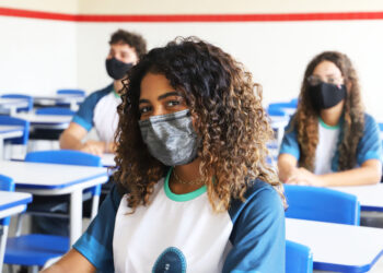 Seduc inicia matrícula para os alunos que desejam mudar de escola dentro da rede estadual