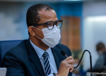 Professor Bittencourt chama atenção para a vacinação itinerante