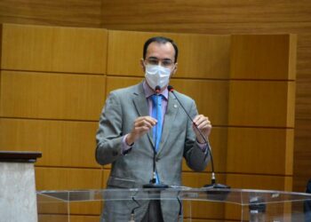 Georgeo contesta aumento abusivo do IPVA na Justiça