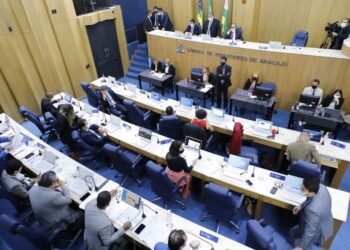 Vereadores analisam 5.082 proposituras em 2021