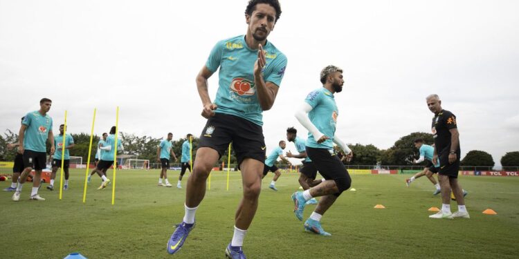 Tite mexe na defesa e Brasil terá 6 mudanças para enfrentar o Paraguai