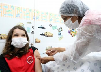 Aracaju inicia vacinação contra covid para crianças de 11 anos sem comorbidades