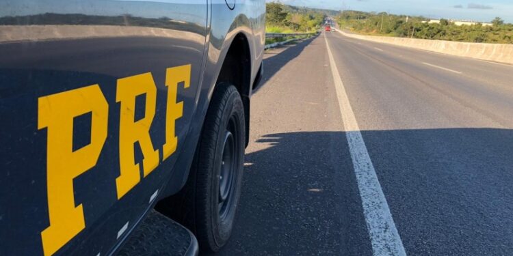 PRF recupera oito veículos durante Operação Ano Novo