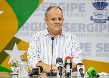 Governo de Sergipe vai reajustar salário para servidores em até 34,44%