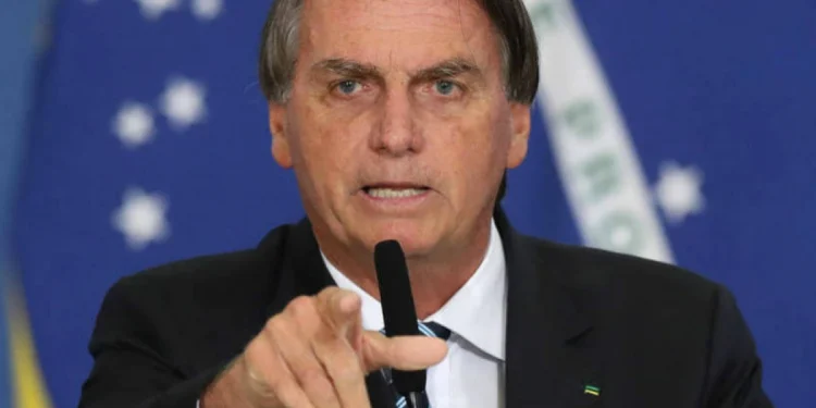 Bolsonaro critica Fachin e diz que ministros do STF querem deixá-lo inelegível