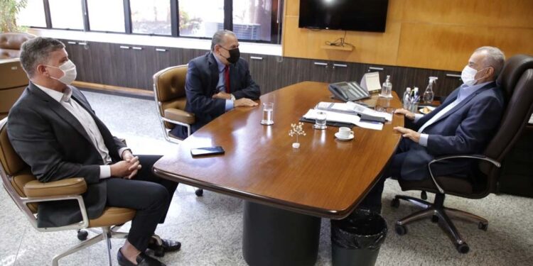 TCE e Fames debatem ações pedagógicas voltadas a gestores e técnicos dos municípios