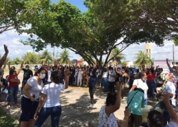 Servidores da FHS e SES fazem ato solidário e deliberam paralisação de 48 horas a partir do dia 7 de março