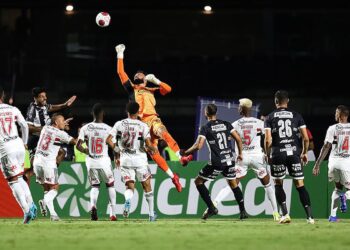 São Paulo fica no zero com a Inter de Limeira no Campeonato Paulista