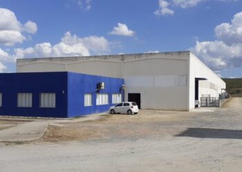 Indústria de Plásticos informa expansão com apoio do Governo no município de Simão Dias