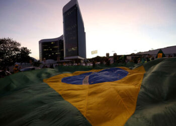 TSE valida fusão do DEM e PSL e libera União Brasil