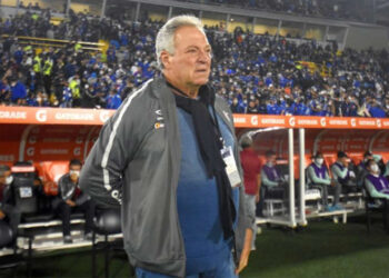 Abel diz que Fluminense ‘não vibrou’ e vê peso da altitude: ‘Não parecia que tínhamos um jogador a mais’