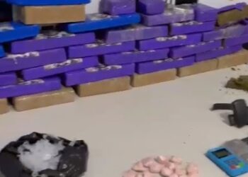 Denarc prende três suspeitos de tráfico de drogas em Socorro