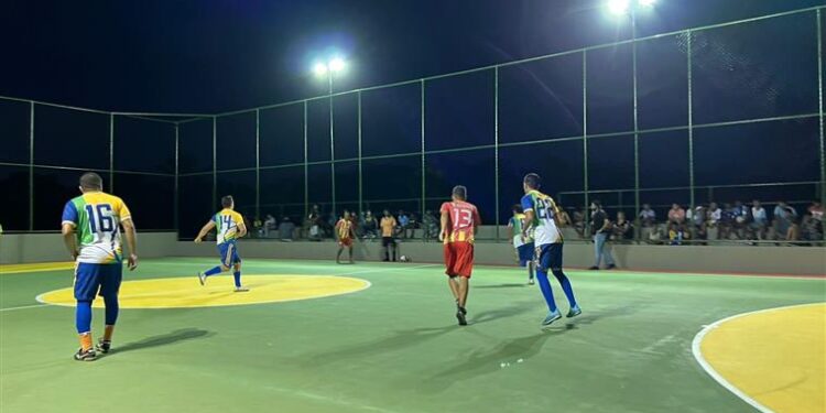Prefeitura de Estância entrega duas praças esportivas para a comunidade do Recanto Verde