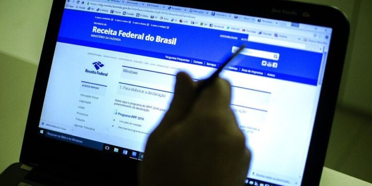 IR 2022: Confira a relação de documentos necessários para a declaração