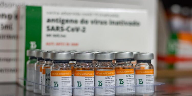 Secretaria de Estado da Saúde recebeu novas doses de Coronavac para aplicação em crianças
