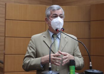 Iran Barbosa sugere suspensão dos 14% da contribuição previdenciária
